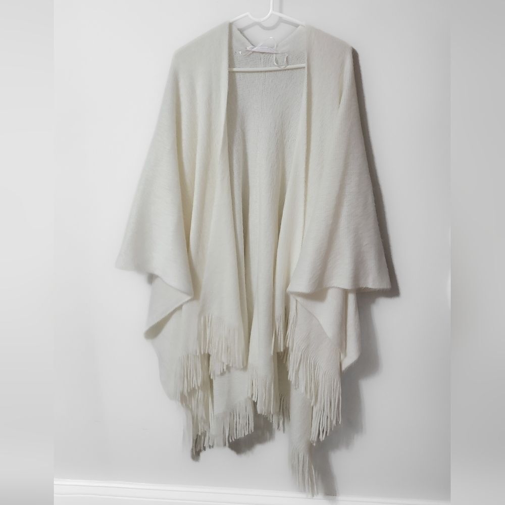 Lauren Conrad Open Front Shawl Cream Color - One Size